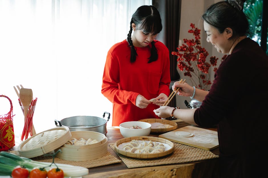 An image depicting the origins of Chinese cuisine within the Muslim culture, showcasing a blend of Chinese and Islamic elements in a dish.